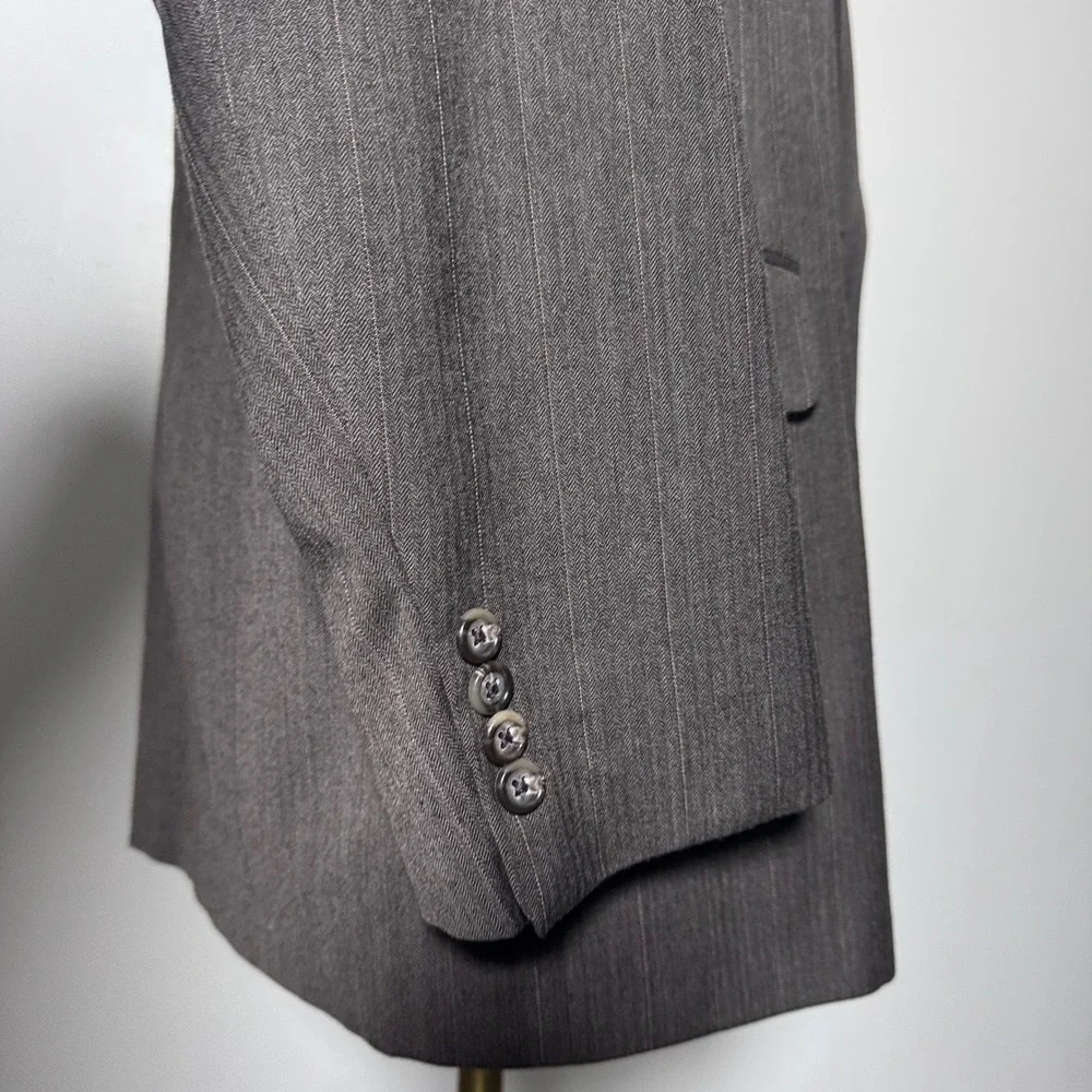 Tom James Suit Mens 42R 35x30 Gray Pinstripe Herringbone Wool Two Button USA - Picture 7 of 7